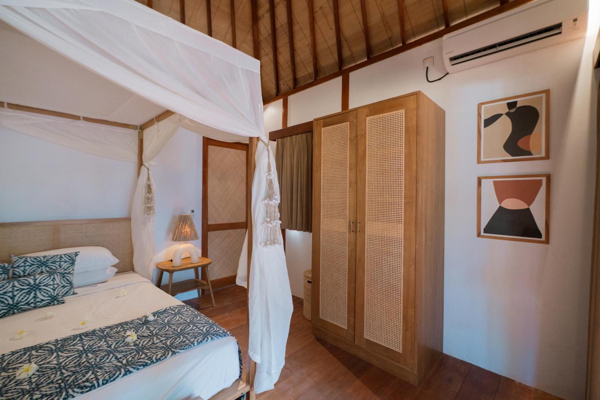 The Gili Beach Resort Gili Trawangan Bagian luar foto