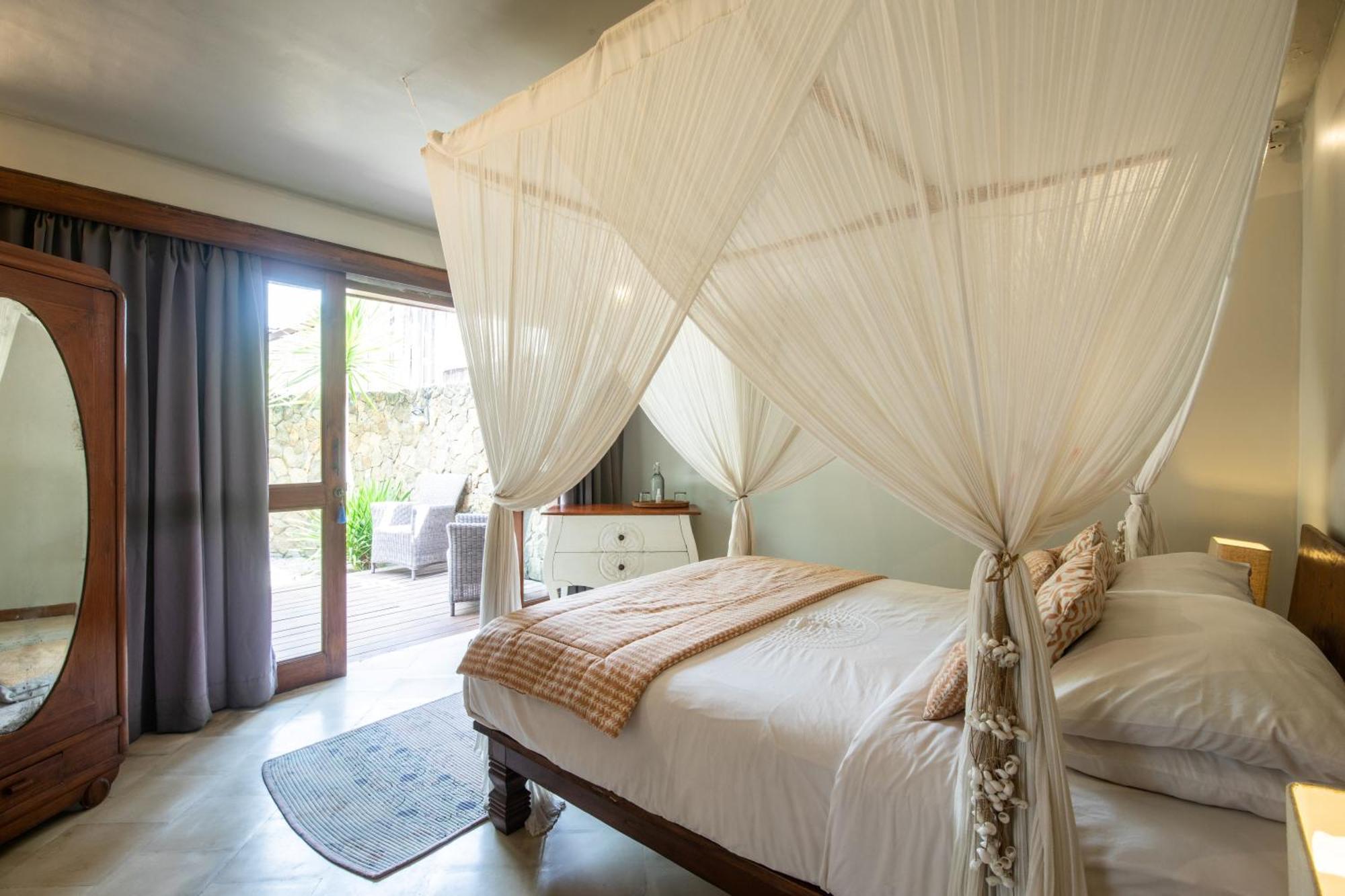 The Gili Beach Resort Gili Trawangan Bagian luar foto