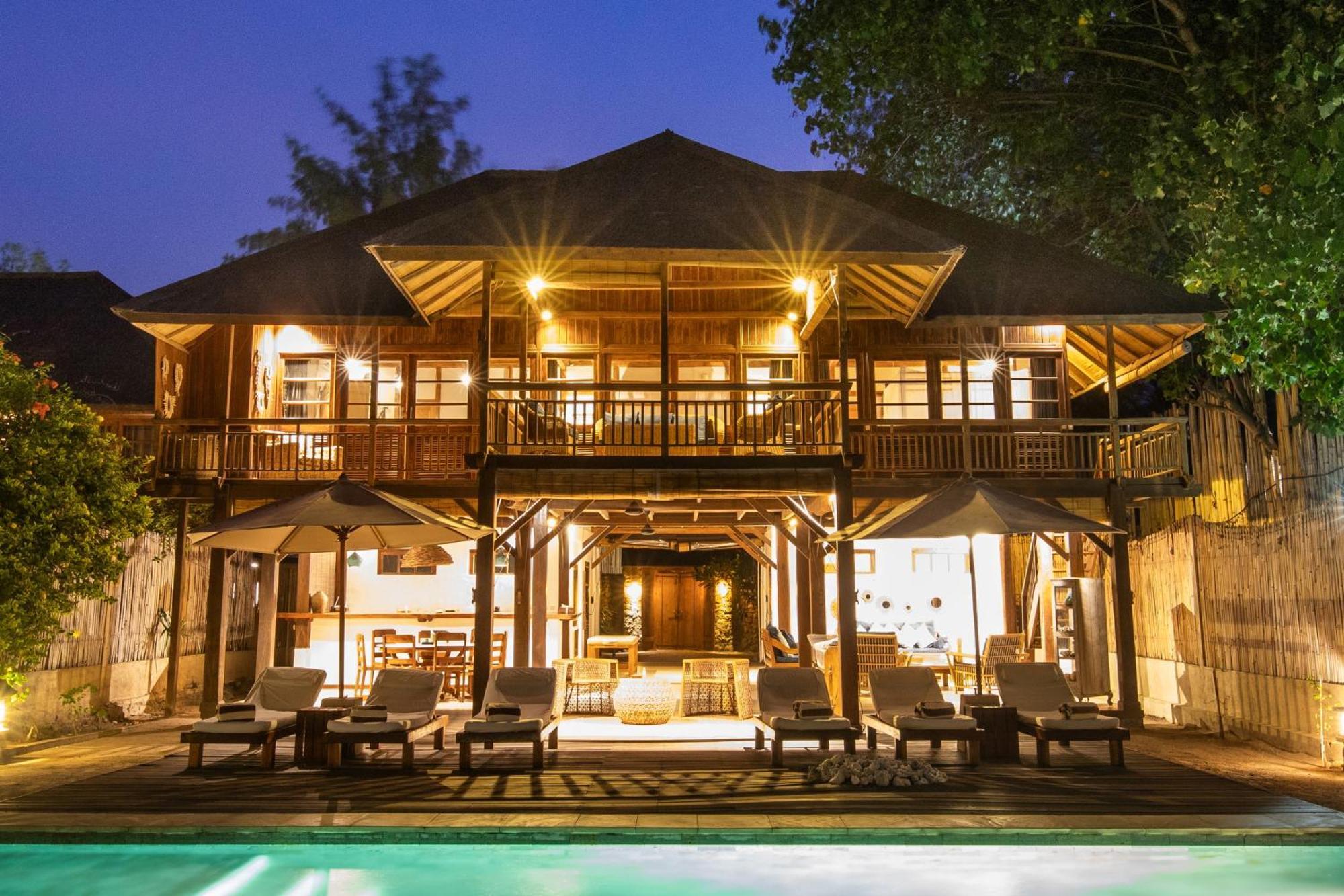The Gili Beach Resort Gili Trawangan Bagian luar foto